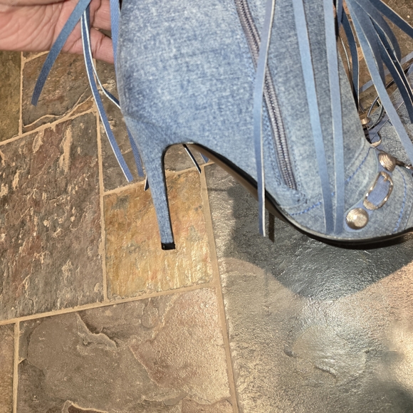 Azalea Wang Blue Denim Fringe Women's Shoes - Picture 6 of 6